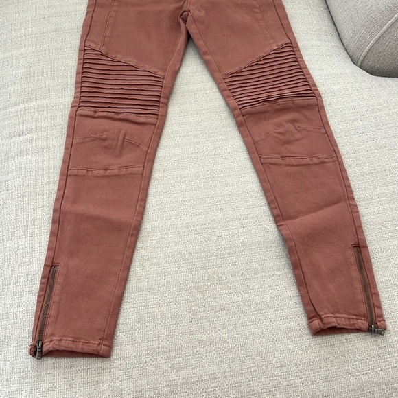 BLUSH or almost brownish Pink Wishlist jeans are size M, but run a little small. - Picture 3 of 7